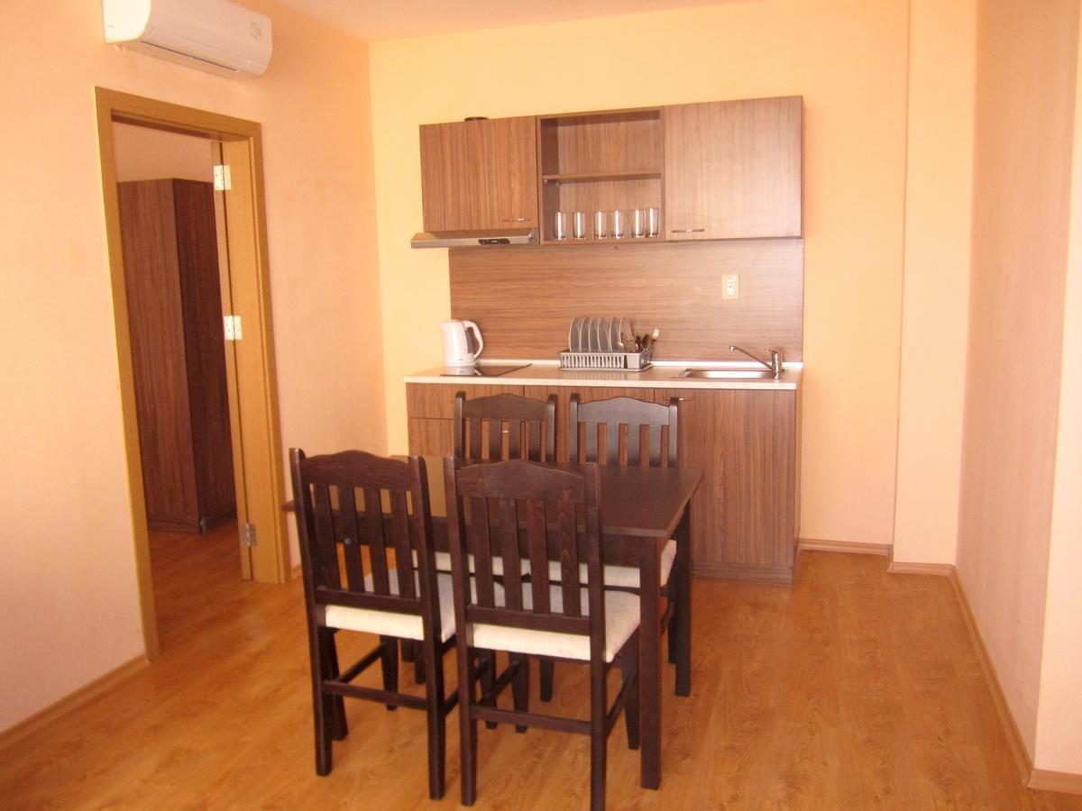 Hotel Coop Central Obzor Exterior foto